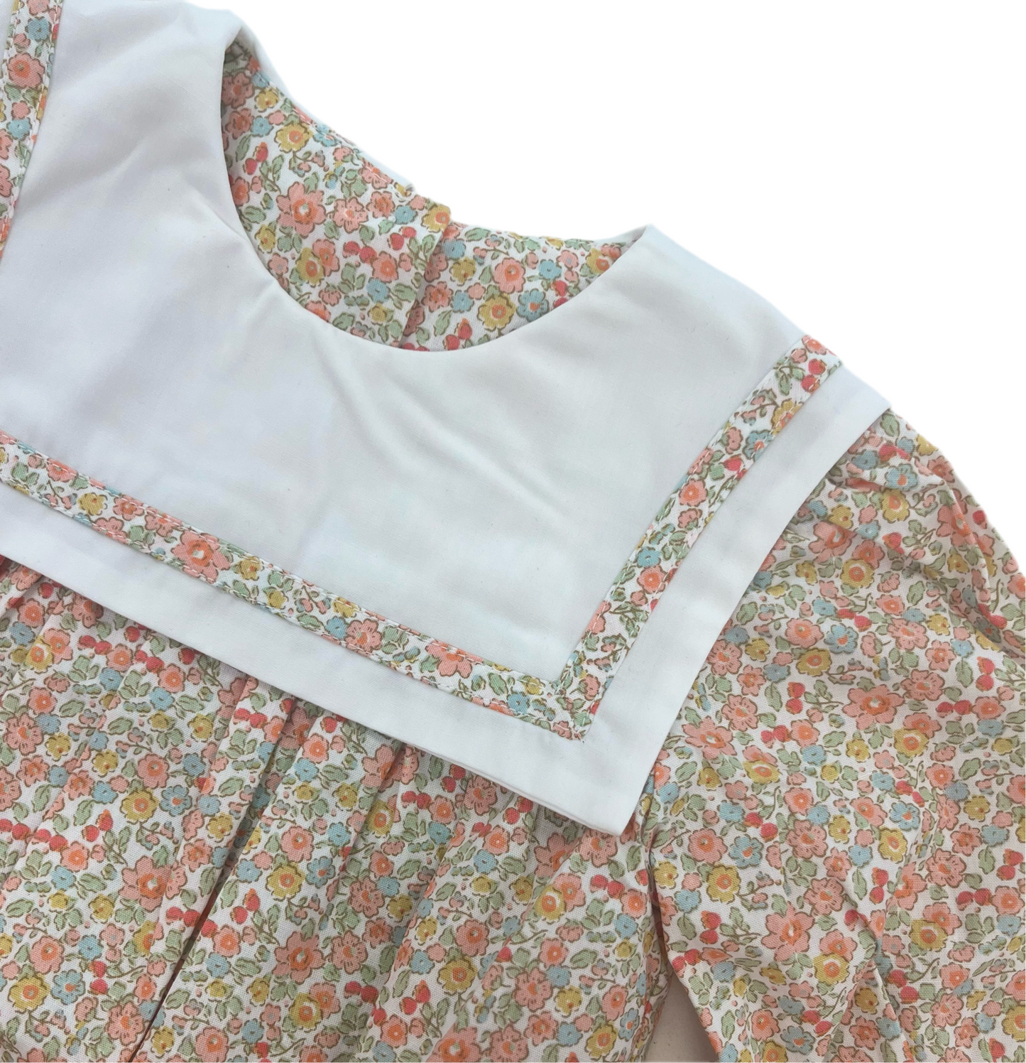 Peach Floral Collar Bubble