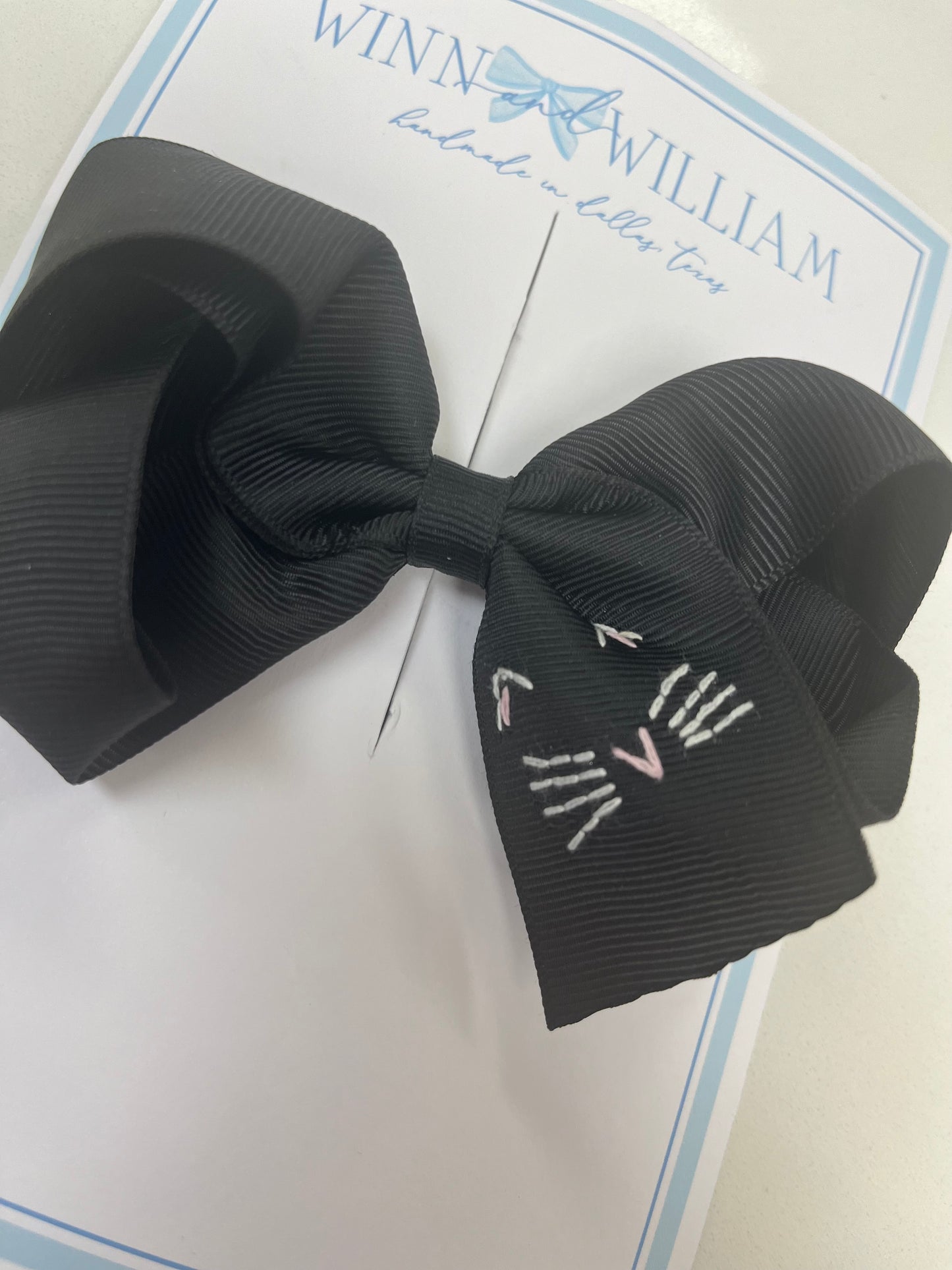Black Cat Via Bow