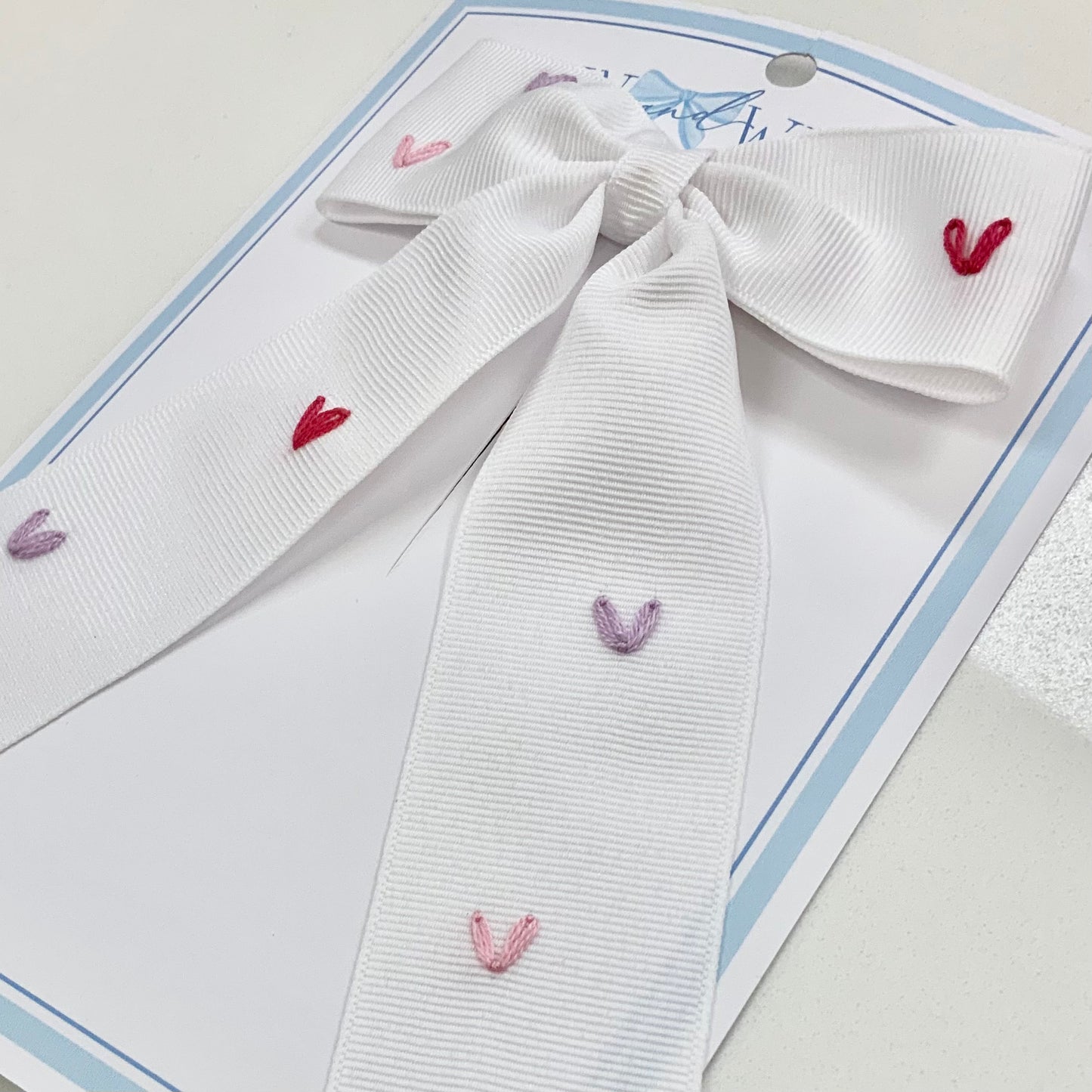 Sara Hearts Medium Tail Bow