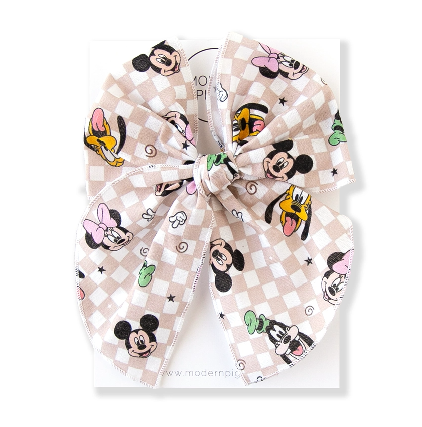 Playhouse Party Bow