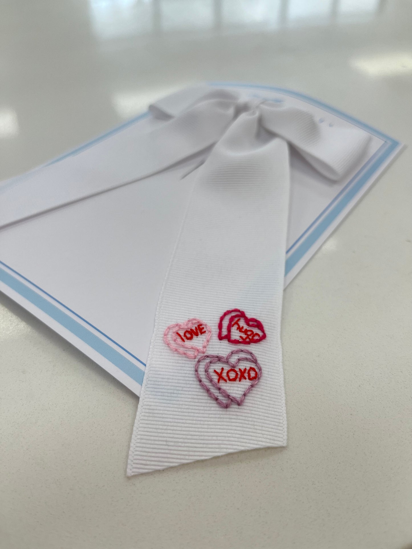 Candy Hearts Medium Tail Bow