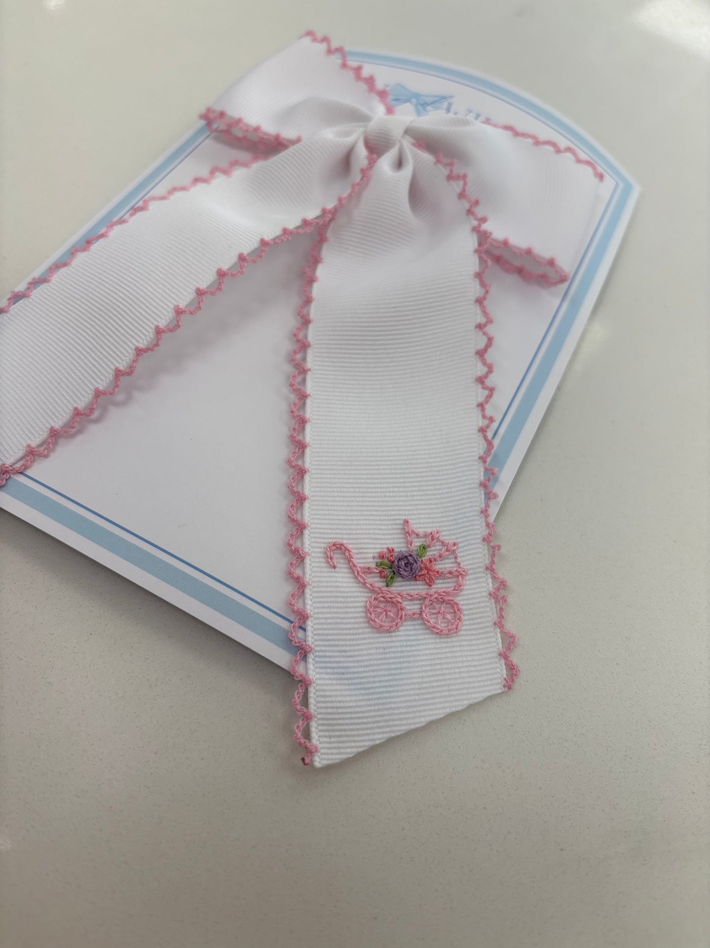 Carriage Moonstitch Tail Bow